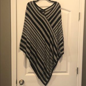 Women’s Jones New York Cape